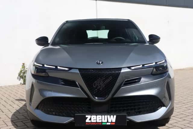 Alfa Romeo Junior (2025) thumbnail 5