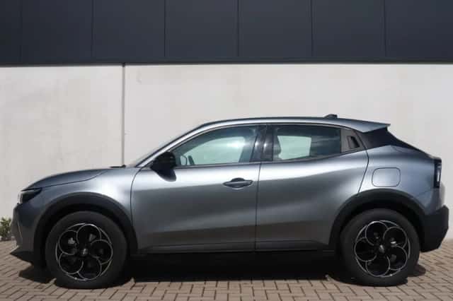 Alfa Romeo Junior (2025) thumbnail 6