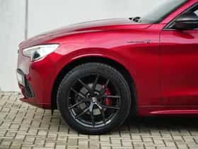 Alfa Romeo Stelvio (2021) thumbnail 14