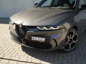 Alfa Romeo Tonale (2023) thumbnail 4