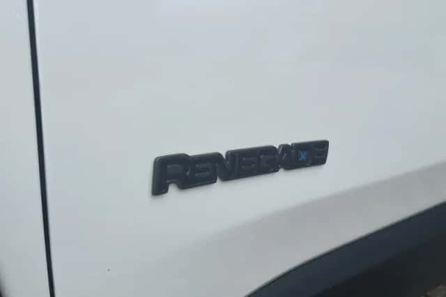 Jeep Renegade (2021) thumbnail 4