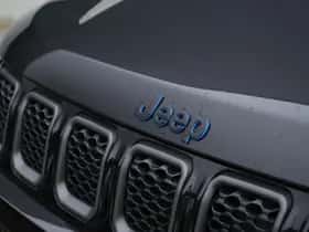 Jeep Compass (2022) thumbnail 3