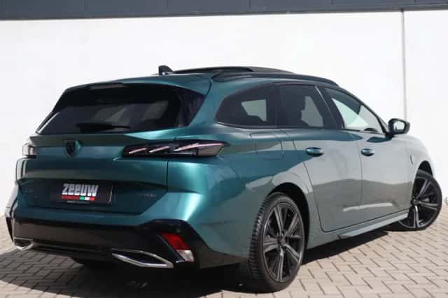 Peugeot 308 (2022) thumbnail 2