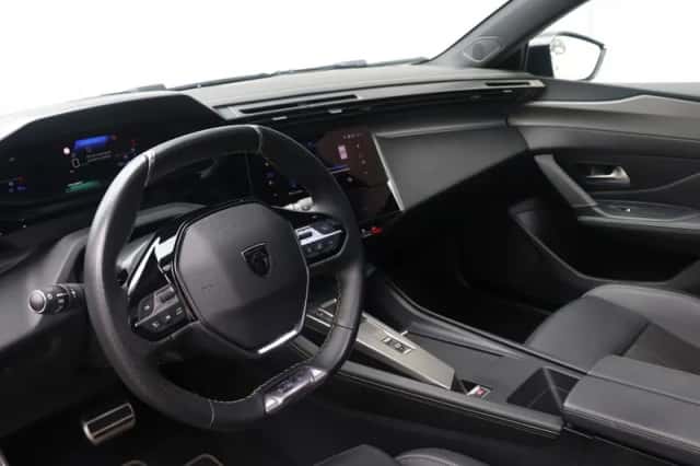 Peugeot 308 (2022) thumbnail 4