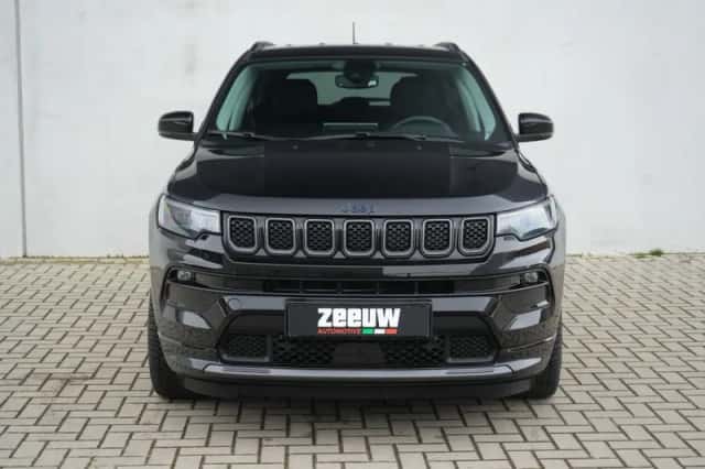 Jeep Compass (2022) thumbnail 4
