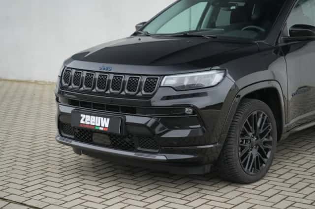 Jeep Compass (2022) thumbnail 6