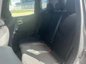 Jeep Renegade (2026) thumbnail 14