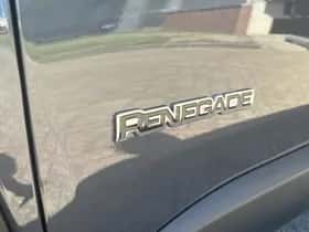 Jeep Renegade (2026) thumbnail 8