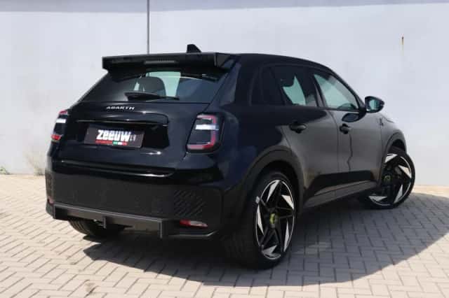Abarth 600e (2026) thumbnail 2