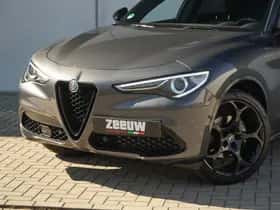 Alfa Romeo Stelvio (2023) thumbnail 5