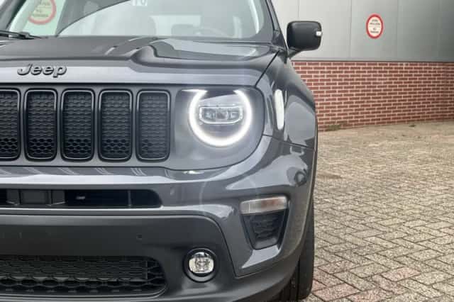 Jeep Renegade (2025) thumbnail 4
