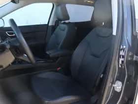 Jeep Compass (2024) thumbnail 3