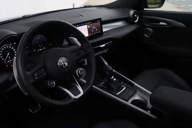 Alfa Romeo Tonale (2024) thumbnail 4