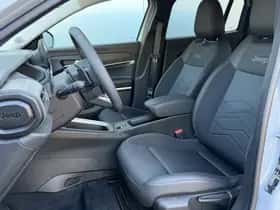Jeep Avenger (2025) thumbnail 4