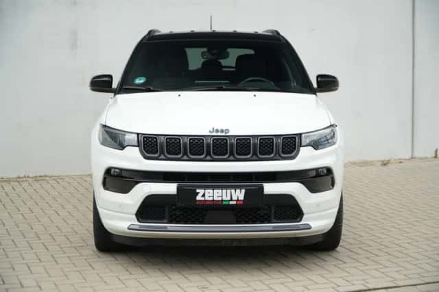 Jeep Compass (2022) thumbnail 3