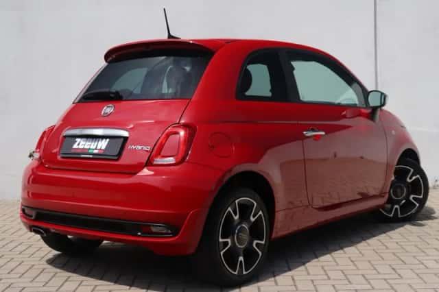 Fiat 500 (2020) thumbnail 2