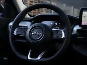 Jeep Avenger (2025) thumbnail 9