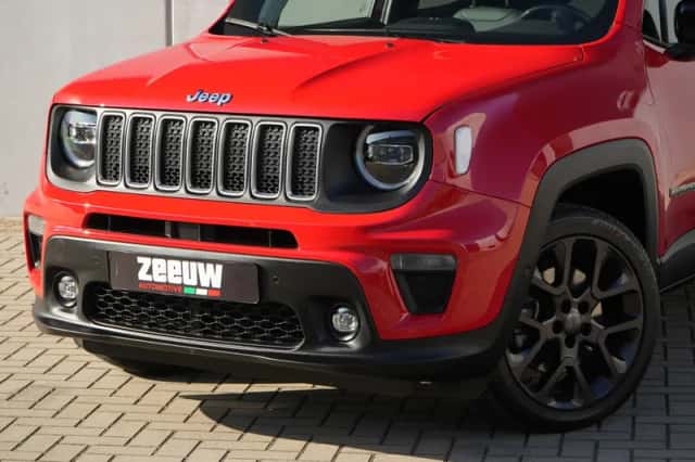 Jeep Renegade (2023) thumbnail 2
