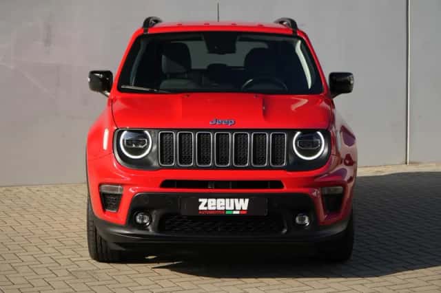 Jeep Renegade (2023) thumbnail 5