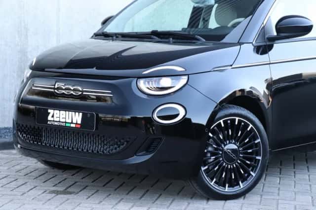 Fiat 500e (2024) thumbnail 3