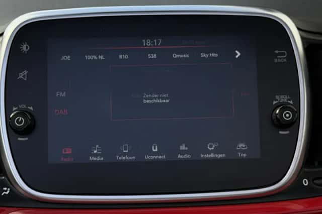 Fiat 500C (2022) thumbnail 6