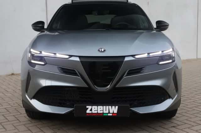 Alfa Romeo Junior (2025) thumbnail 2