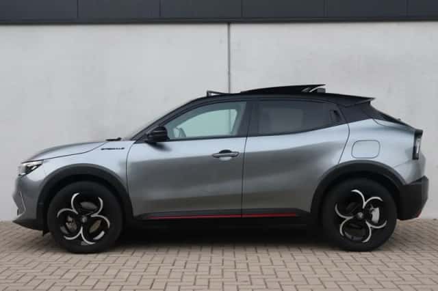 Alfa Romeo Junior (2025) thumbnail 5