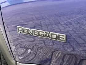 Jeep Renegade thumbnail 10
