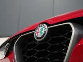 Alfa Romeo Tonale (2023) thumbnail 3