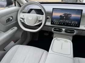 Leapmotor B10 (2026) thumbnail 9