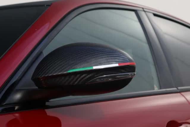 Alfa Romeo Giulia (2021) thumbnail 6