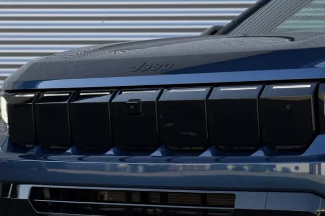 Jeep Compass (2026) thumbnail 2