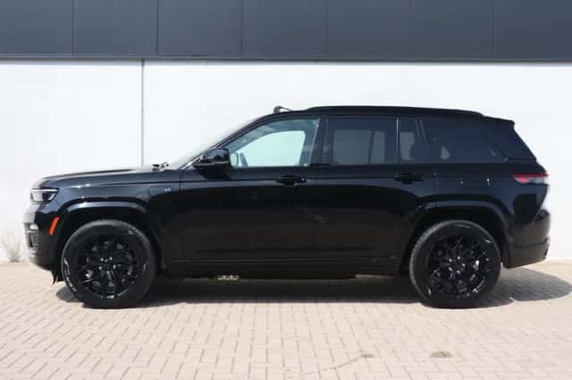 Jeep Grand Cherokee (2025) thumbnail 3