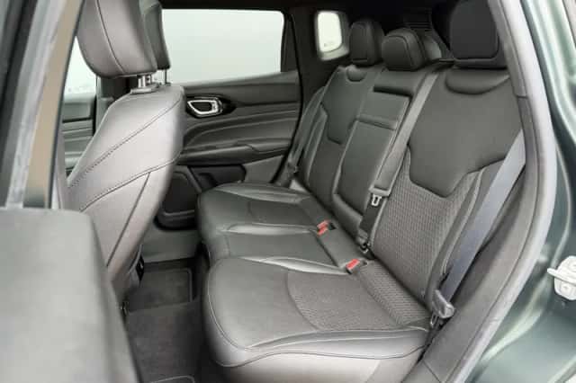 Jeep Compass (2021) thumbnail 4