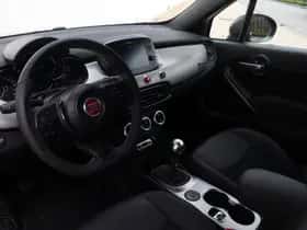 Fiat 500X (2022) thumbnail 4