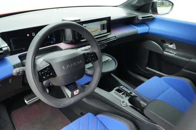 Lancia Ypsilon (2025) thumbnail 3
