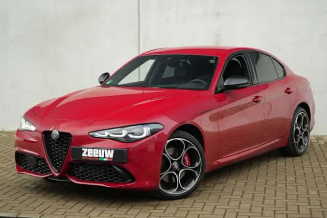 Alfa Romeo Giulia (2023) thumbnail 2