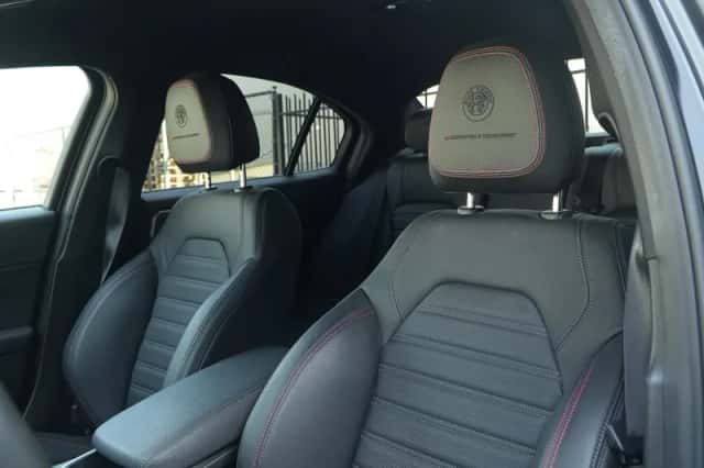 Alfa Romeo Giulia (2023) thumbnail 4