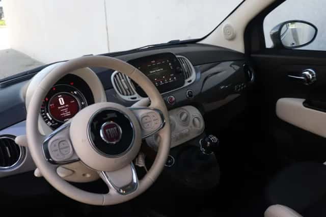 Fiat 500 (2022) thumbnail 4
