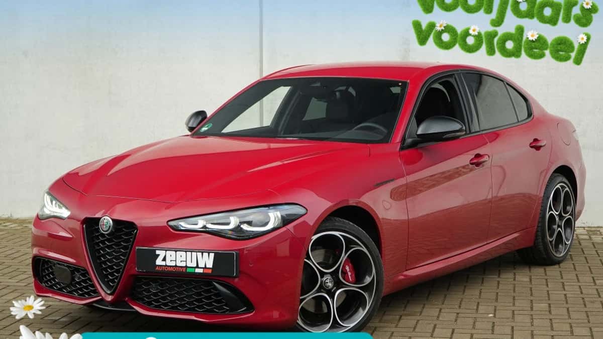 Alfa Romeo Giulia (2023) — foto 1