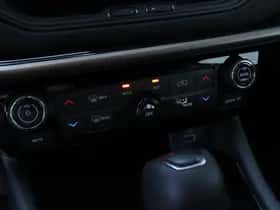 Jeep Compass (2022) thumbnail 18