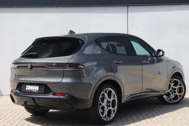 Alfa Romeo Tonale (2022) thumbnail 2