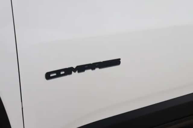 Jeep Compass (2023) thumbnail 5
