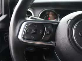 Jeep Wrangler (2022) thumbnail 12