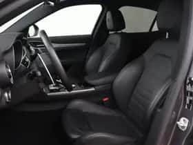 Alfa Romeo Stelvio (2024) thumbnail 16