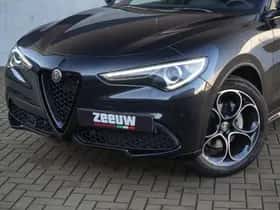 Alfa Romeo Stelvio (2022) thumbnail 3