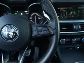 Alfa Romeo Stelvio (2022) thumbnail 27