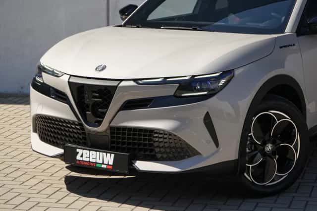 Alfa Romeo Junior (2026) thumbnail 5