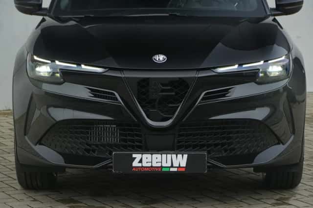 Alfa Romeo Junior (2025) thumbnail 3