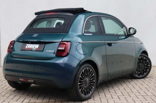 Fiat 500C (2026) thumbnail 2